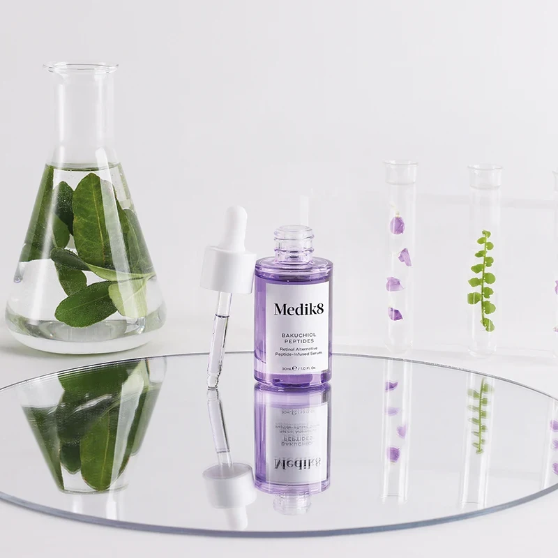 Medik8 Bakuchiol Peptides 30 ml Medik8
