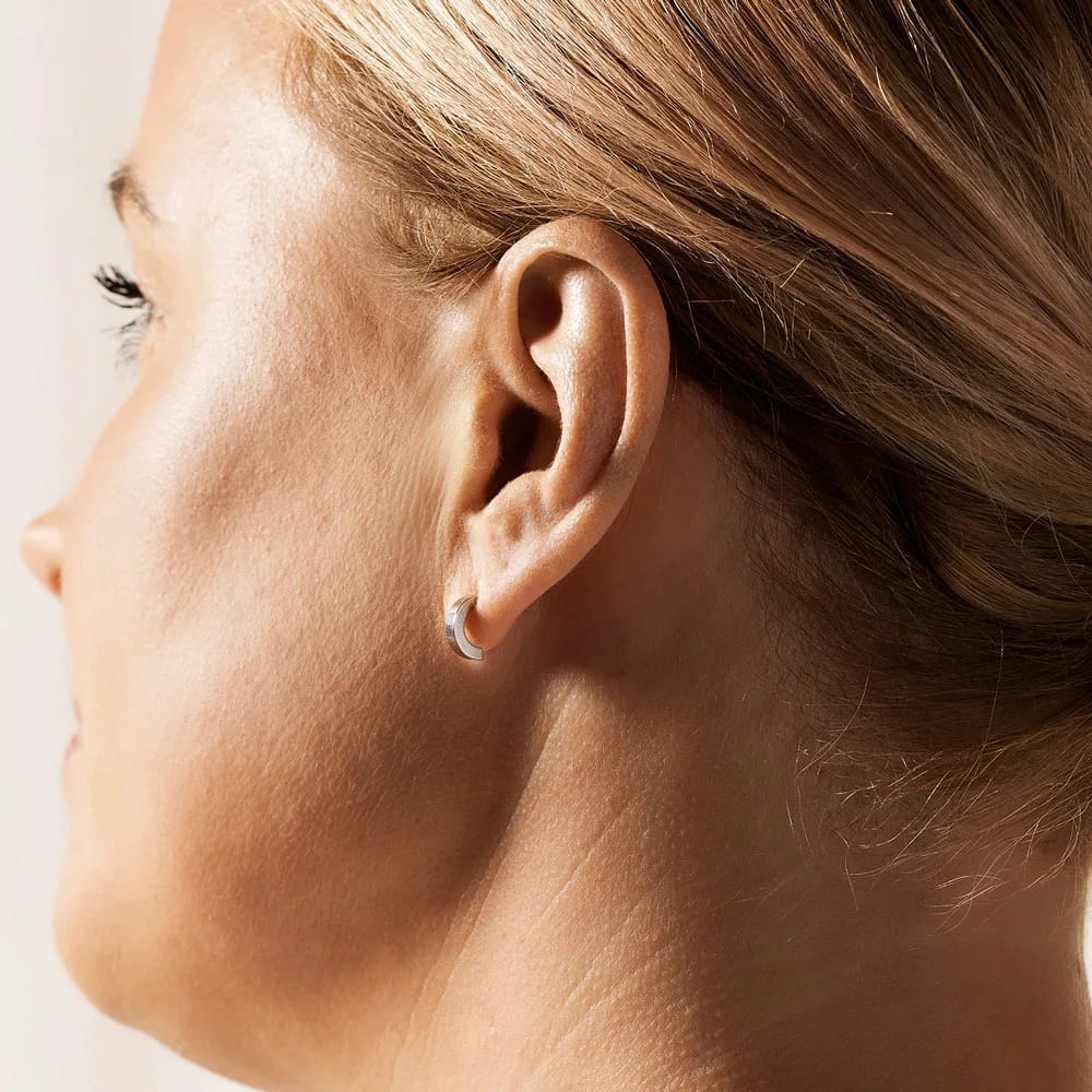 Blomdahl Örhängen Pendant Plain Curved 10 mm Blomdahl