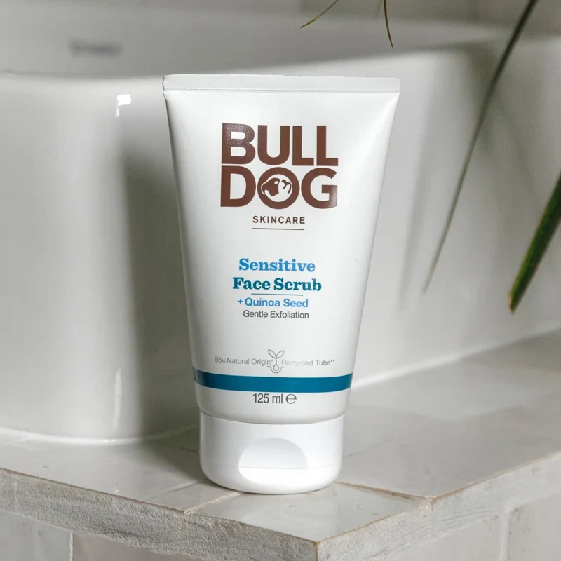 Bulldog Sensitive Face Scrub 125 ml Bulldog