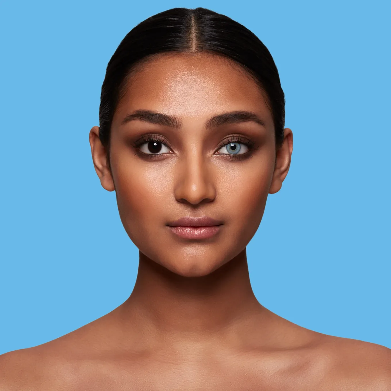 SWATI Cosmetics 1 Month Aquamarine färgade linser Swati