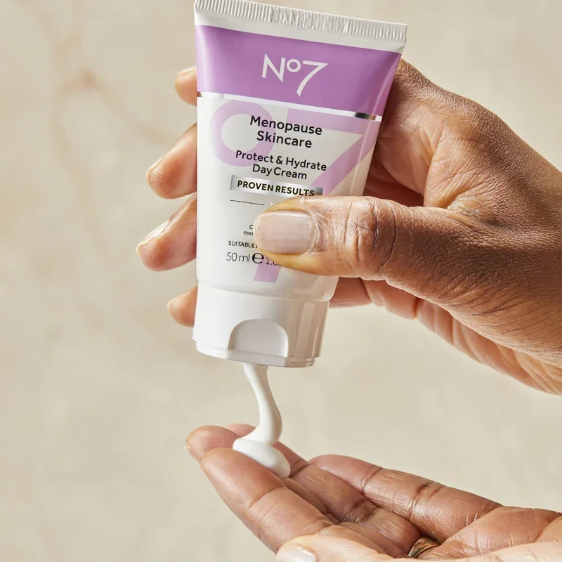 No7 Menopause Skincare Protect & Hydrate Day Cream SPF 30, 50 ml No7