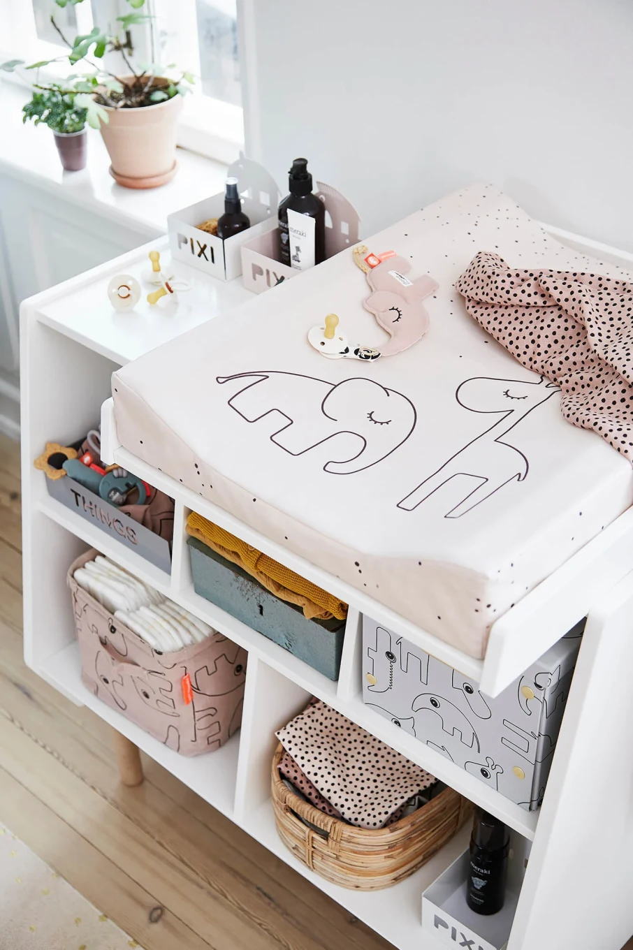 Done by Deer Changing Pad Dreamy Dots Powder Done by Deer