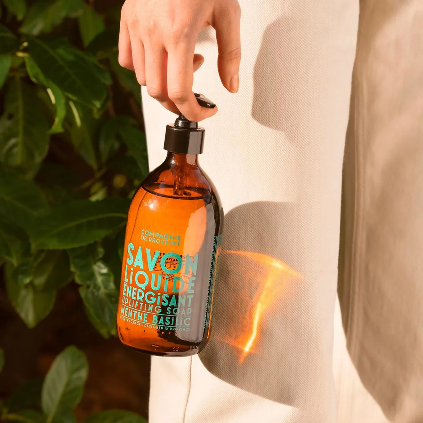 Compagnie de Provence Tvål Mint Basil 495 ml La Compagnie de Provence