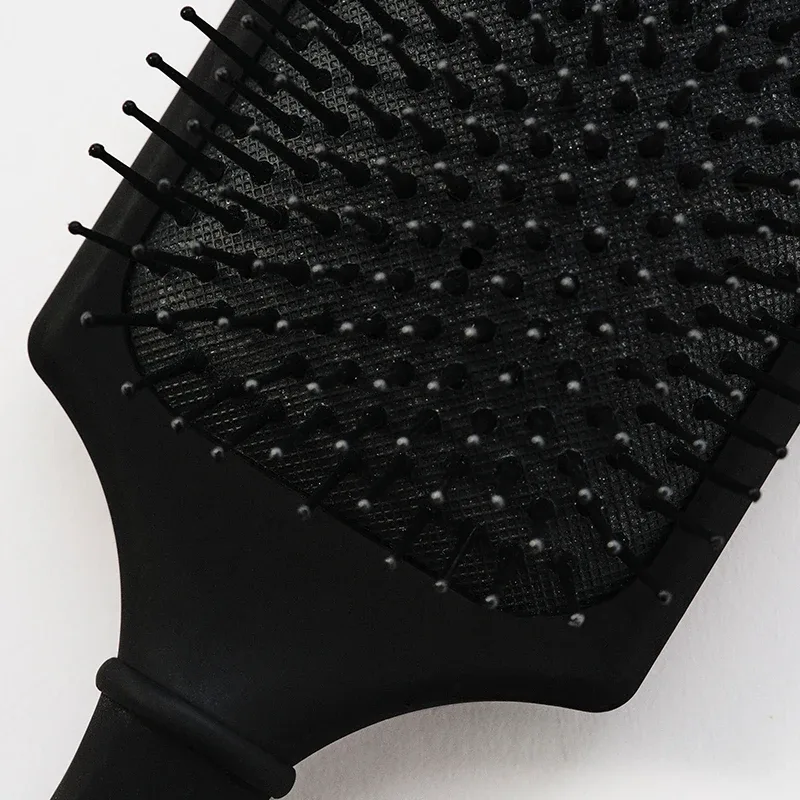 Björn Axén Paddle Brush For Medium & Long Hair Björn Axén
