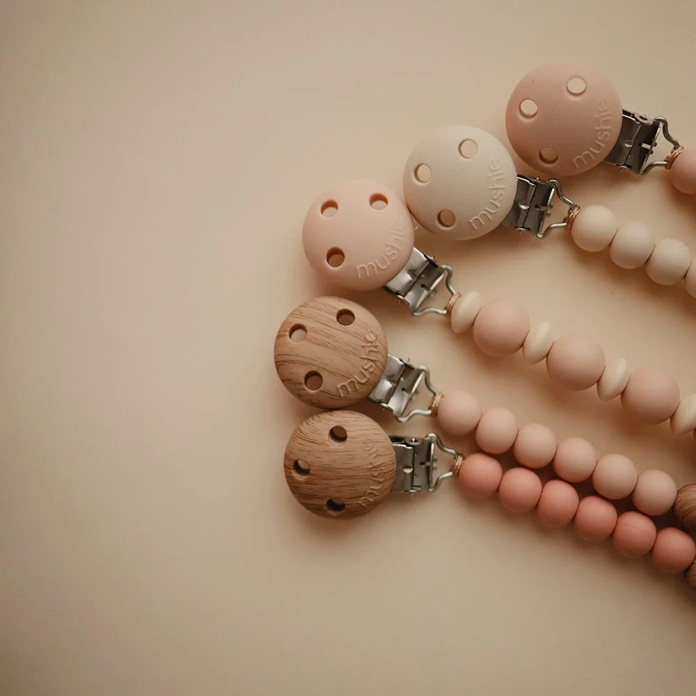 Mushie Pacifier Clip Eva Blush Mushie