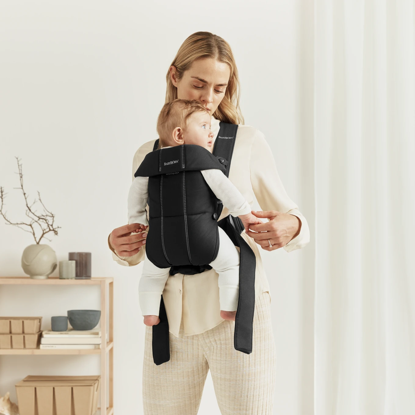 BabyBjörn Bärsele Mini Vävd Svart BabyBjörn