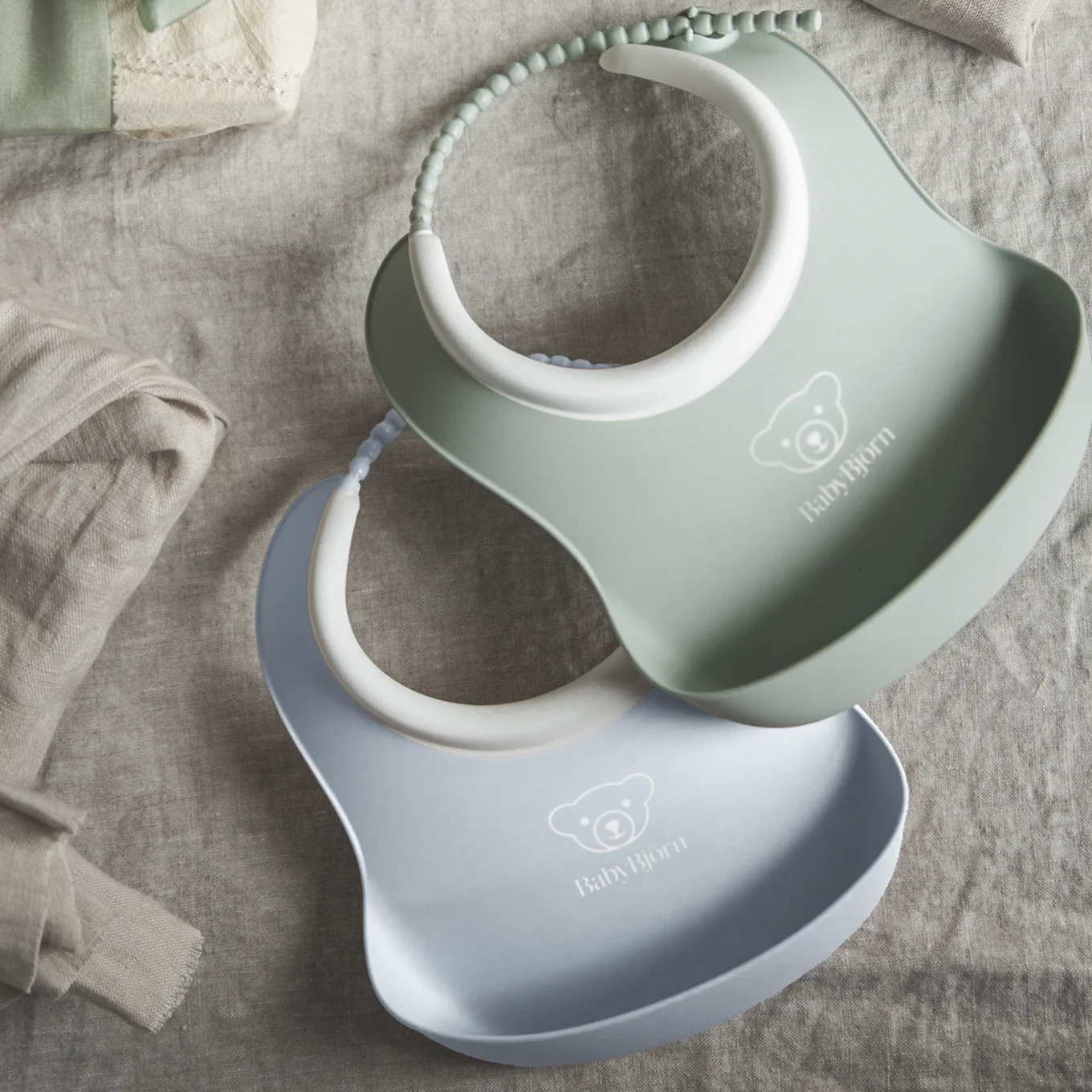 BabyBjörn Liten Haklapp Blekgrön/ Blekblå 2 st BabyBjörn