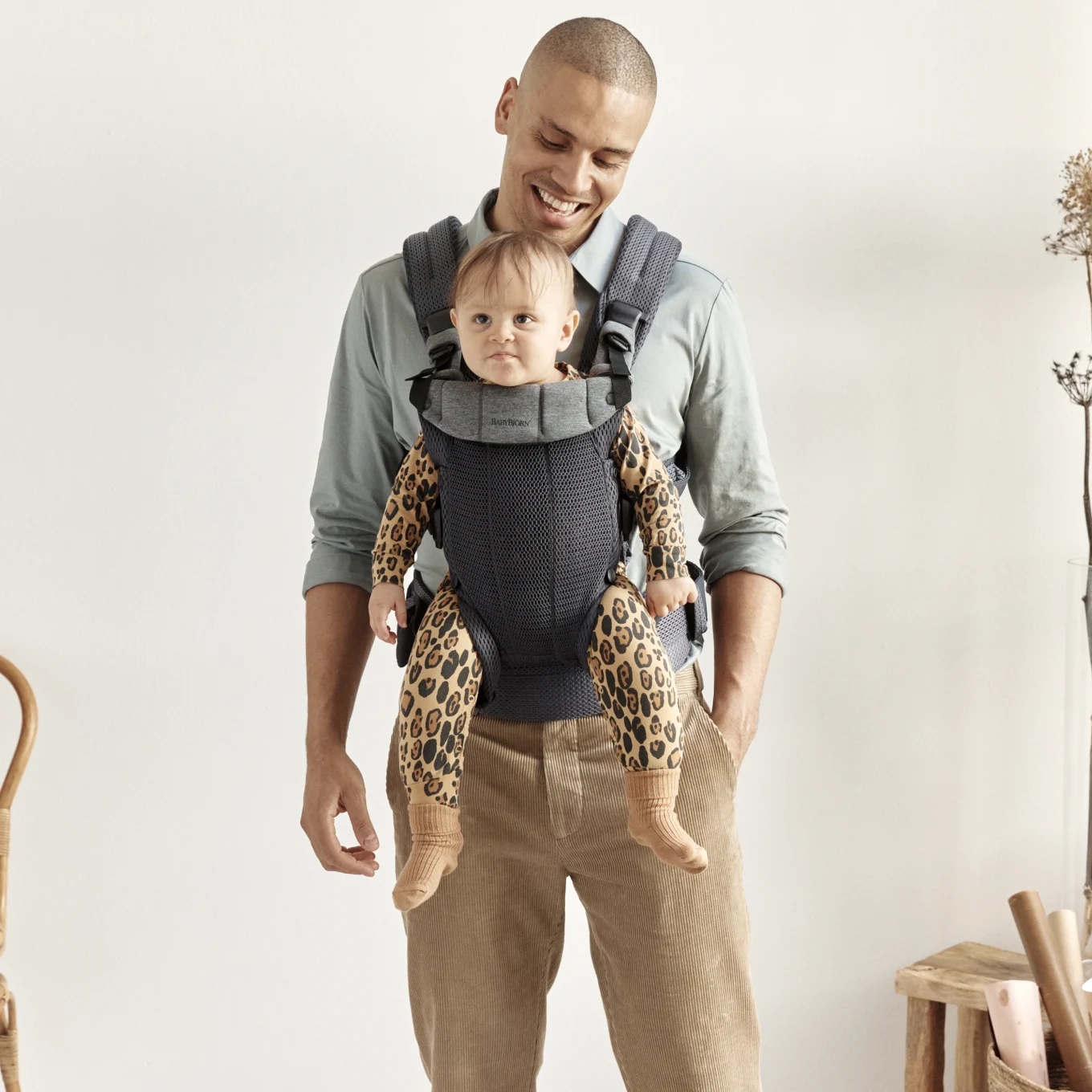 BabyBjörn Bärsele Harmony 3D Mesh Antracitgrå BabyBjörn