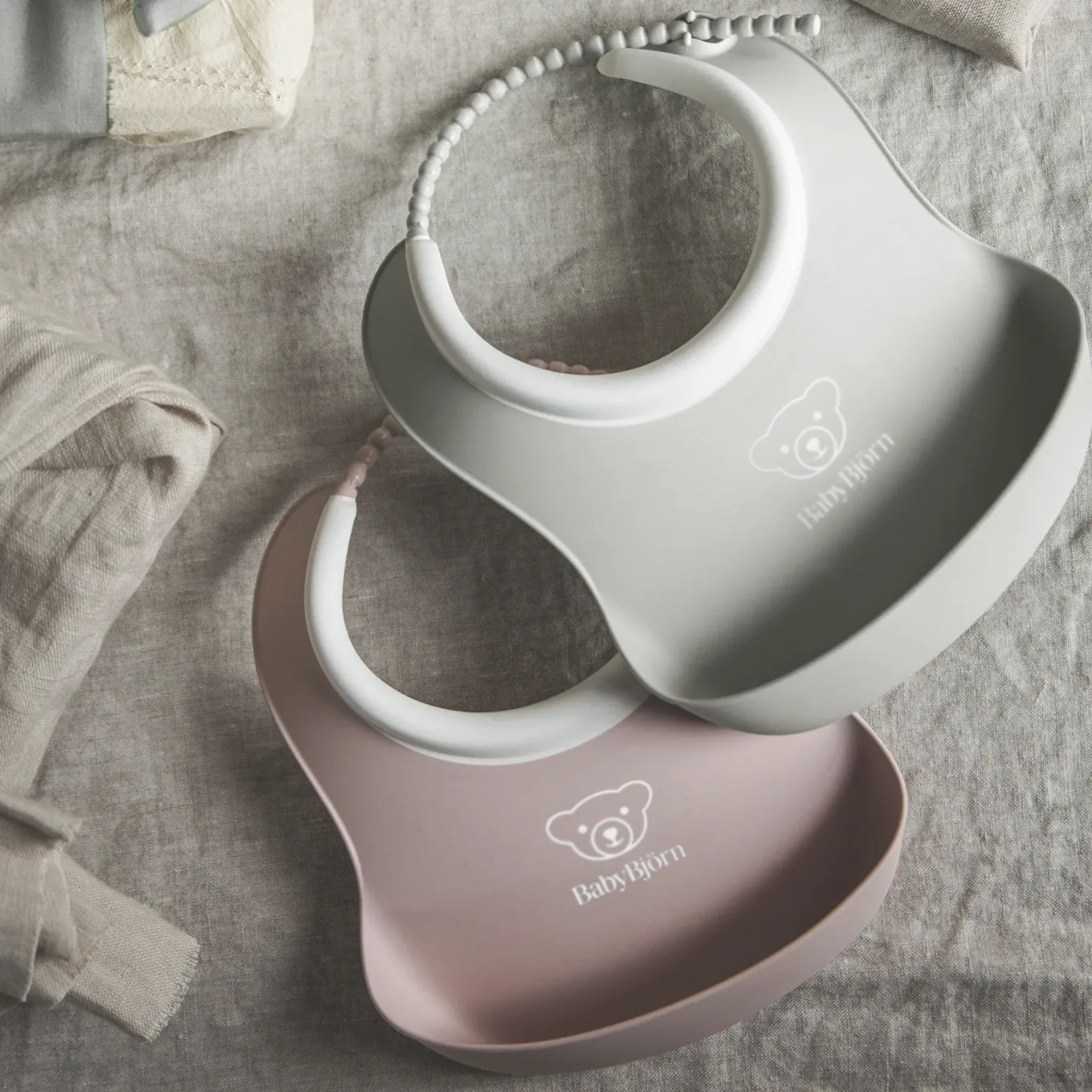 BabyBjörn Liten Haklapp Grå/Blekrosa 2 st BabyBjörn