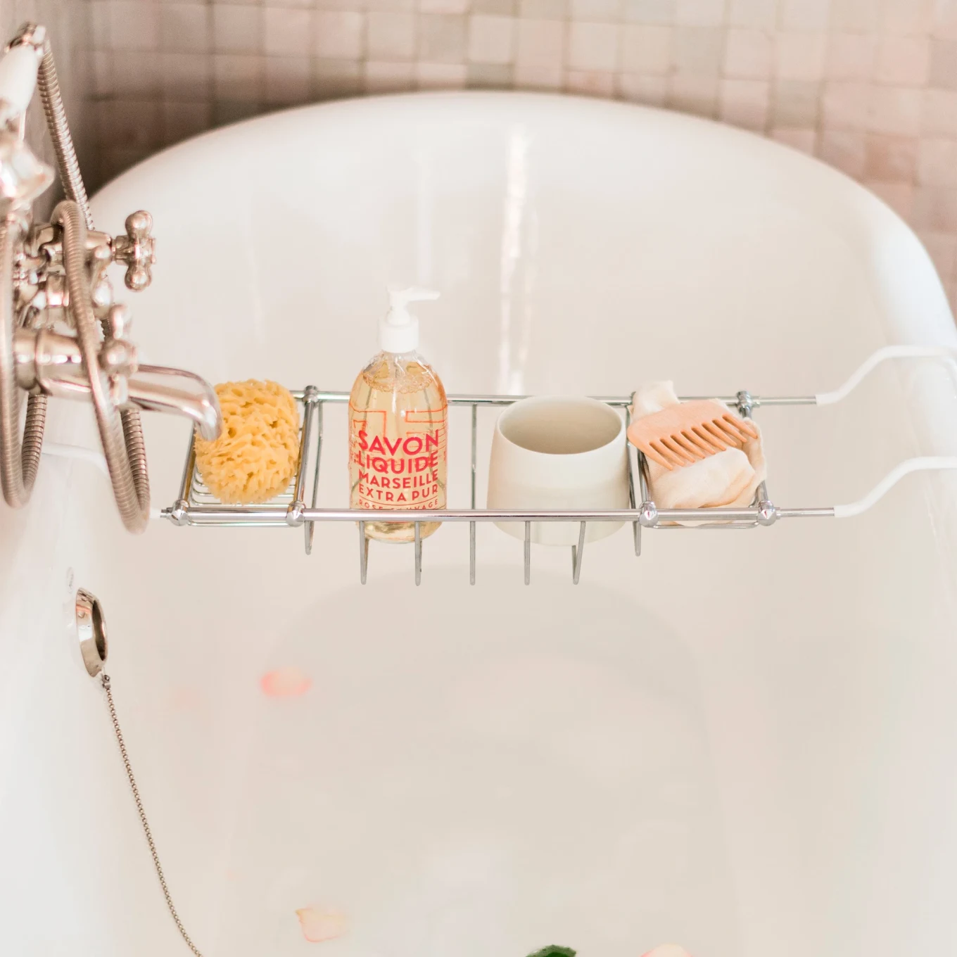 Compagnie de Provence Liquid Marseille Soap Wild Rose 495 ml La Compagnie de Provence