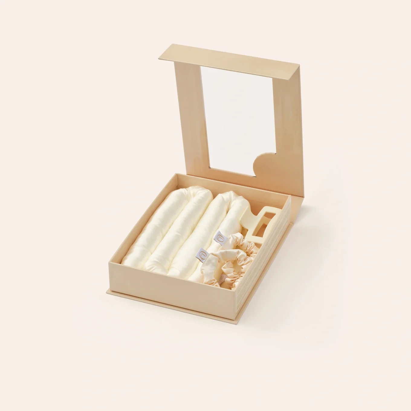 Lenoites Heatless Curls in Mulberry Silk Medium Golden Sand Lenoites