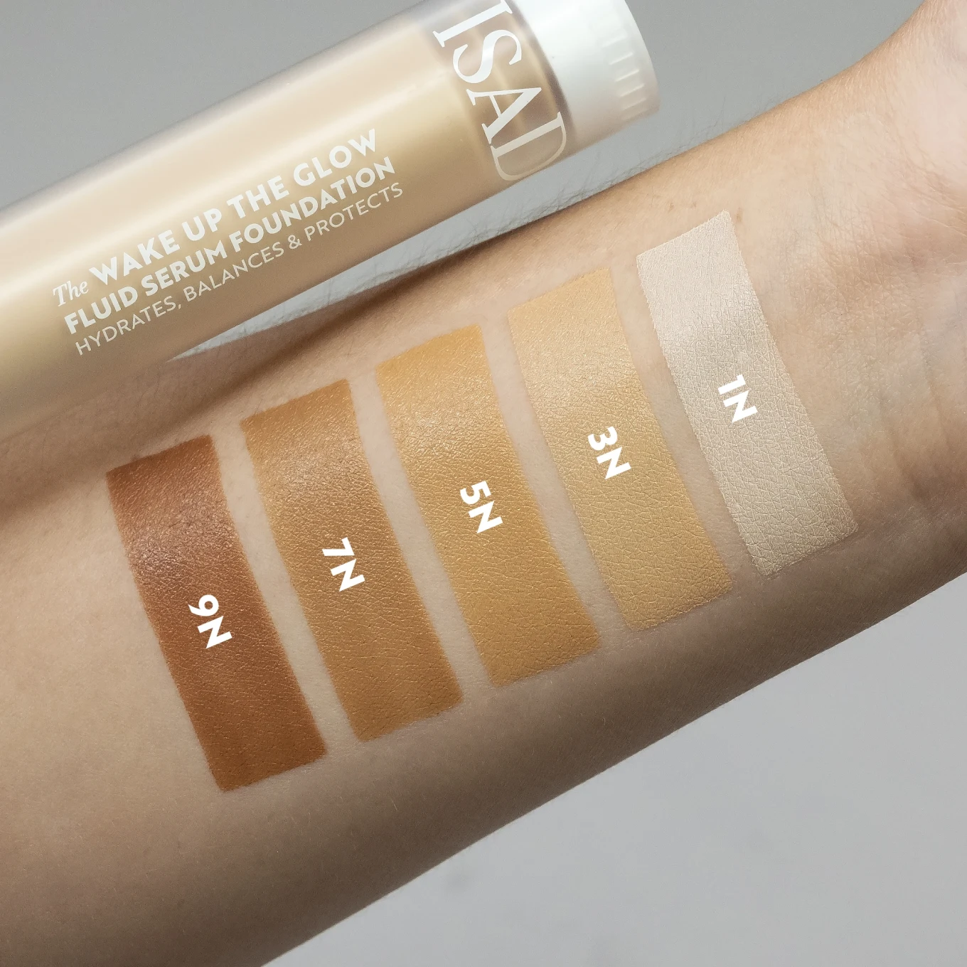 IsaDora Wake Up the Glow Fluid Serum Foundation SPF 30, 30 ml 7N IsaDora