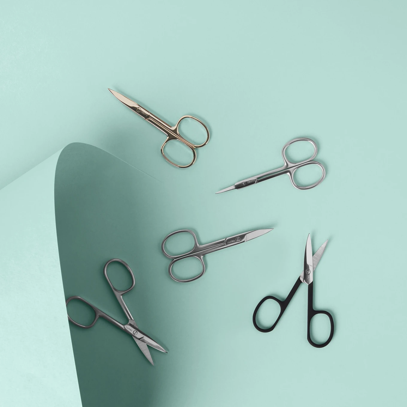 Truyu Curved Black Nail Scissors Truyu