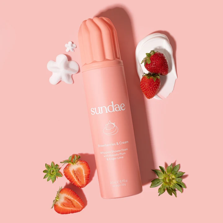 Sundae Body Foaming Body Wash Strawberries & Cream 265 ml Sundae Body